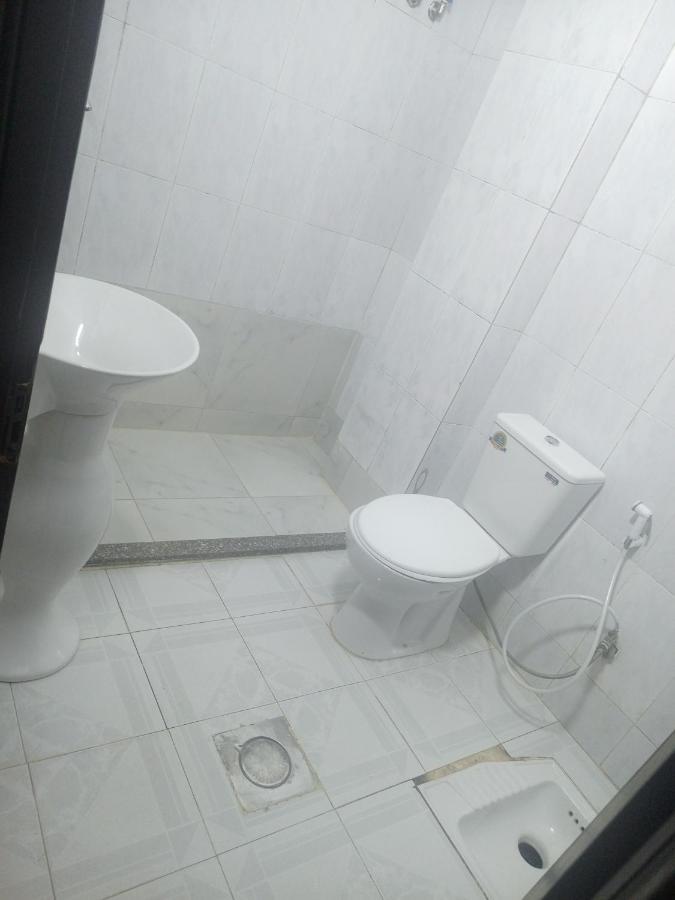 الكرك Jarajreh Apartments/ Hotel المظهر الخارجي الصورة