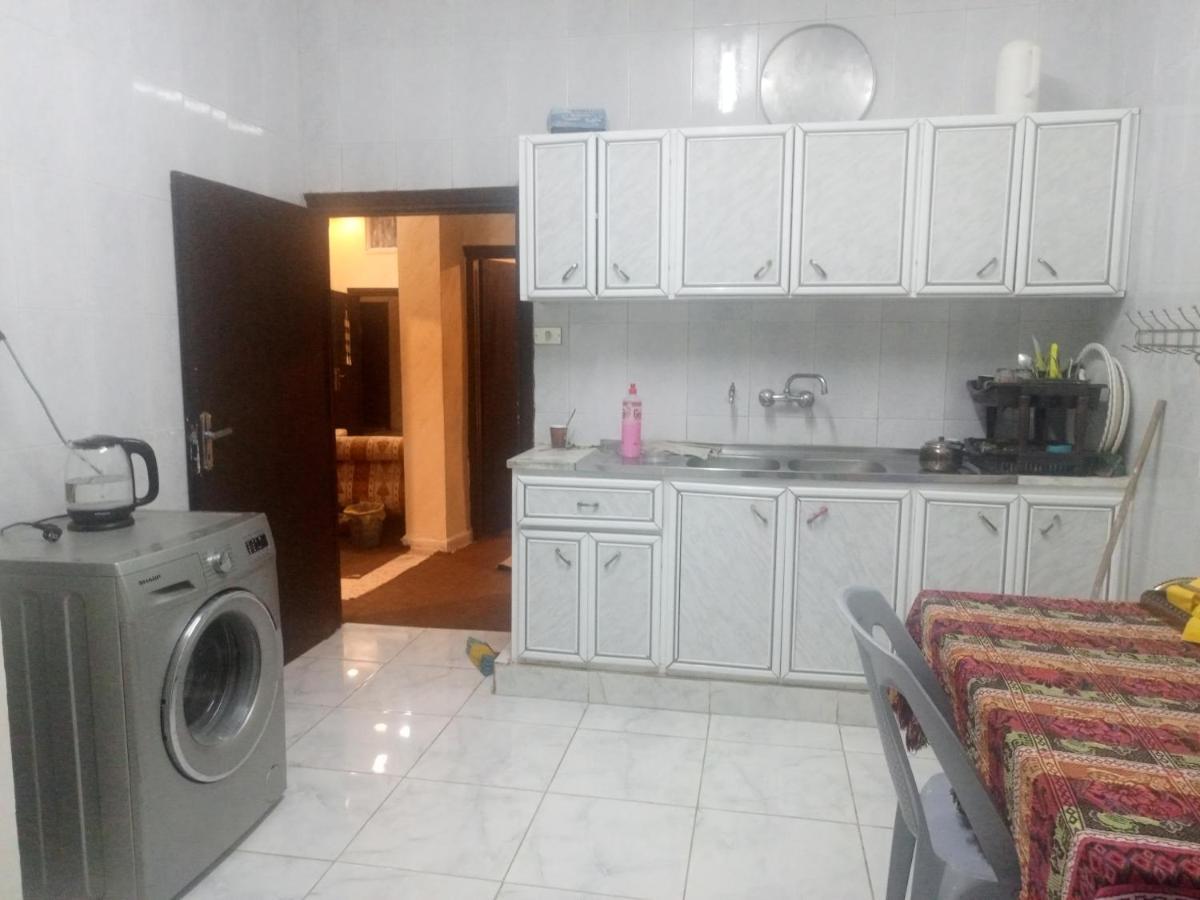الكرك Jarajreh Apartments/ Hotel المظهر الخارجي الصورة