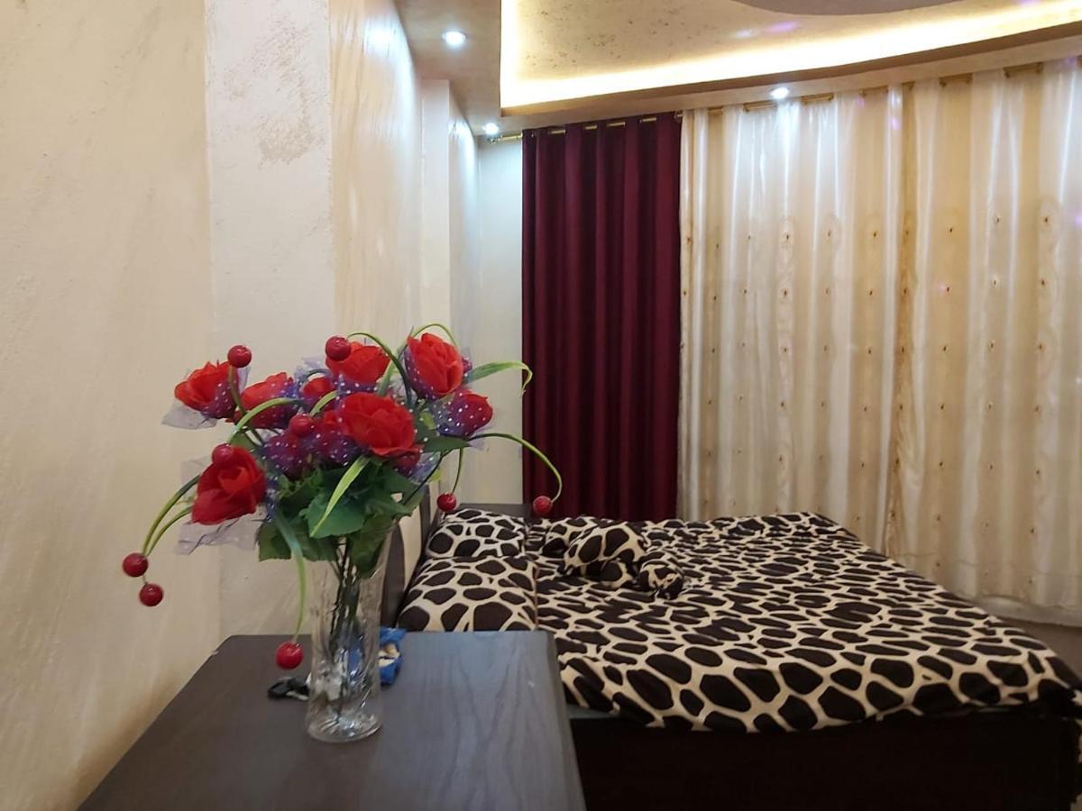 الكرك Jarajreh Apartments/ Hotel المظهر الخارجي الصورة